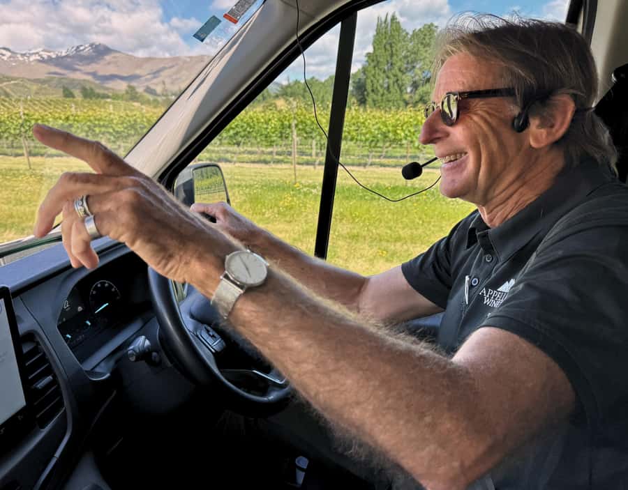 Queenstown: Classic Wine Tour - Three wineries and three chances to compare