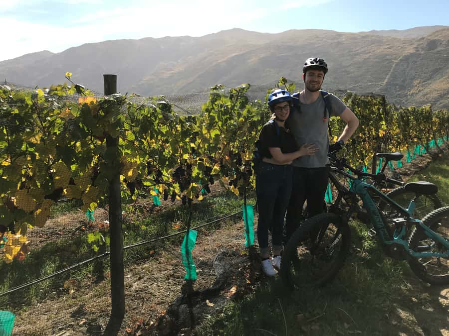 Queenstown: Guided E-Bike Tour with Winery Visits & Tastings - Small details that improve the day