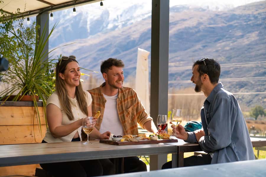 Queenstown: Self-Guided Gibbston Valley Wineries Bike Tour - Timing the return shuttle