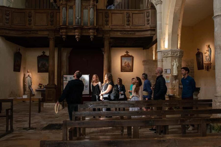 Reims: Veuve Clicquot and Family-Run Winery Day Tour & Lunch - Nine tastings without losing the lesson
