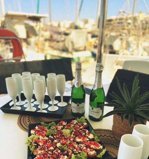 Rethymno: Sunset Catamaran Cruise - Sushi & Open Bar - Setting sail from Rethymno Marina