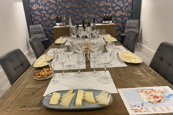 Rioja & Txakoli Wine Tasting in Bilbao with a Local Sommelier - What Rioja and Txakoli add to the tasting
