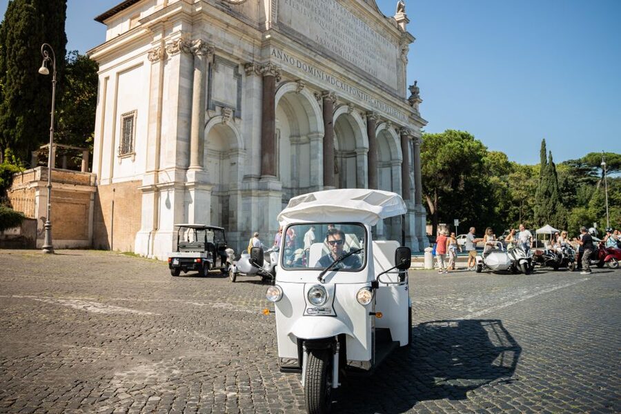 Rome: 2-Hour Vip Tuk-tuk tour with Hotel Pickup and Prosecco - The Colosseum: Rome’s grand opening view