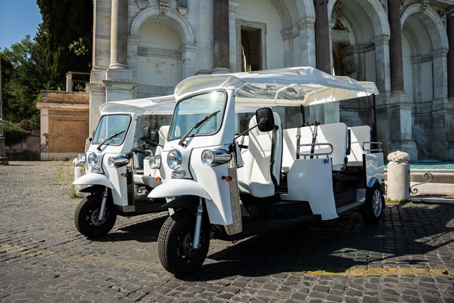 Rome: 2-Hour Vip Tuk-tuk tour with Hotel Pickup and Prosecco - Hotel pickup makes the start easy