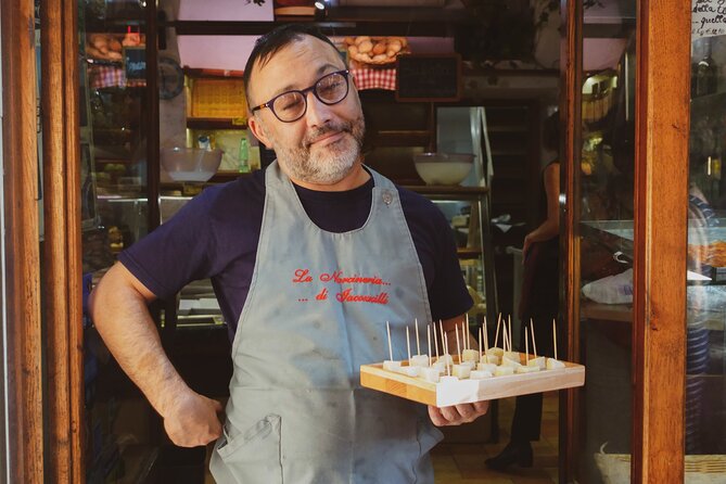 Rome: Award Winning Trastevere Group Food Tour with Wine - How the group size affects the experience