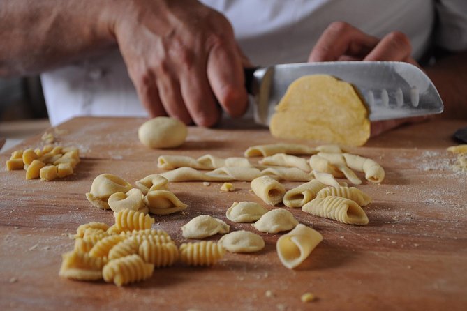 Rome Cooking Class: Make Pizza and Pasta with Wine & Dessert - Getting from Laurentina to the cooking venue