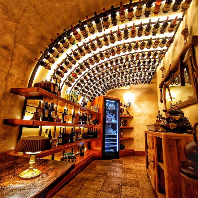 Rome Food Tasting with Wine Paring in Trastevere Experience - Choosing between the three wine options
