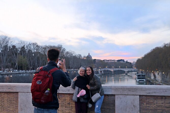 Rome Food Tour: Hidden Gems of Trastevere with Dinner & Wine - Guides make the difference