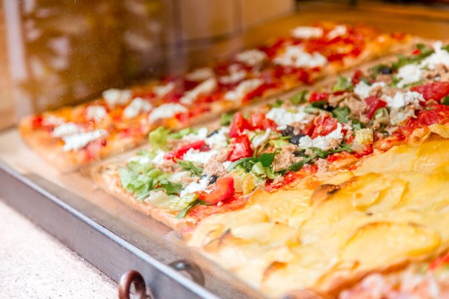 Rome: Food Tour near Vatican City with Wine - Roman street food and extra tastings