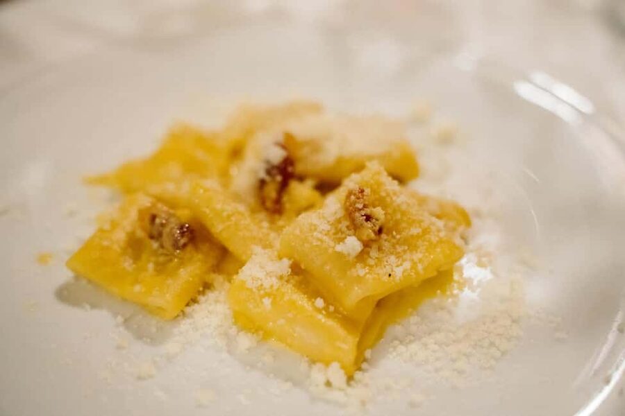 Rome Food Tour: Trastevere Aperitivo, Wine & Pasta Dinner - Key points at a glance