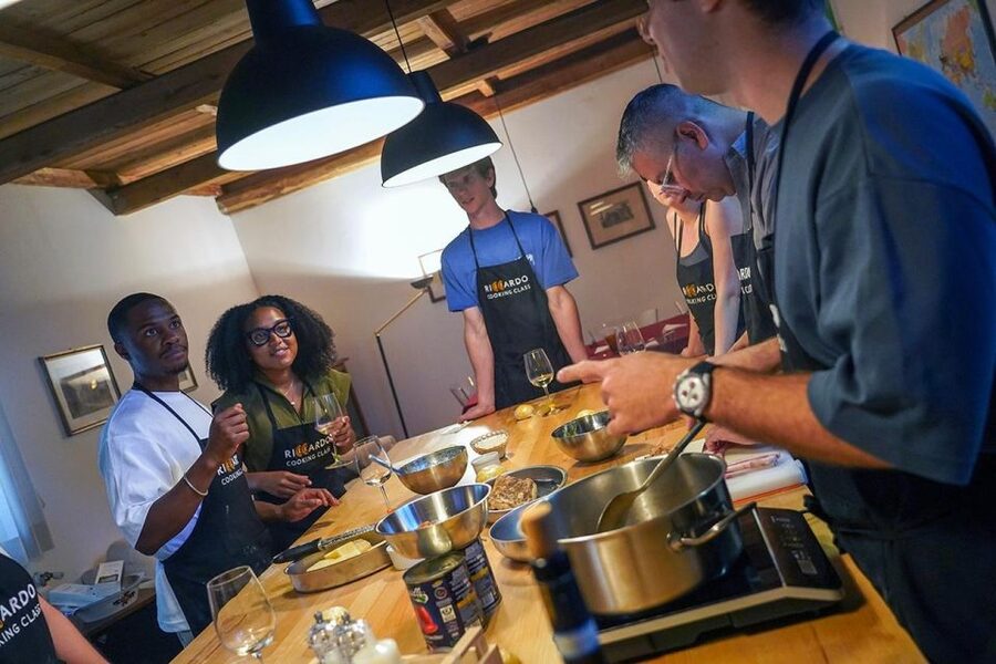 Rome: Fresh Pasta-Making Class with Italian Chef and Wine - Practical details before you book