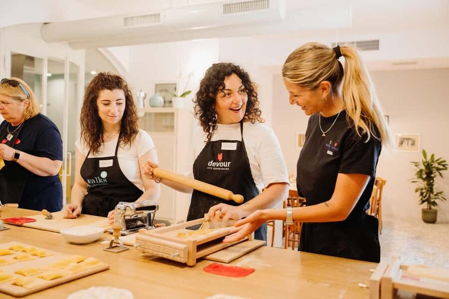 Rome: Fresh Pasta-Making Class with Wine and Gelato - Why this Trastevere pasta class works so well