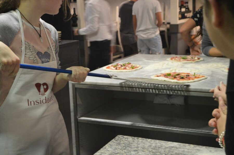 Rome: Hands-On Pizza Making Class near the Vatican with Wine - Who will enjoy this class most