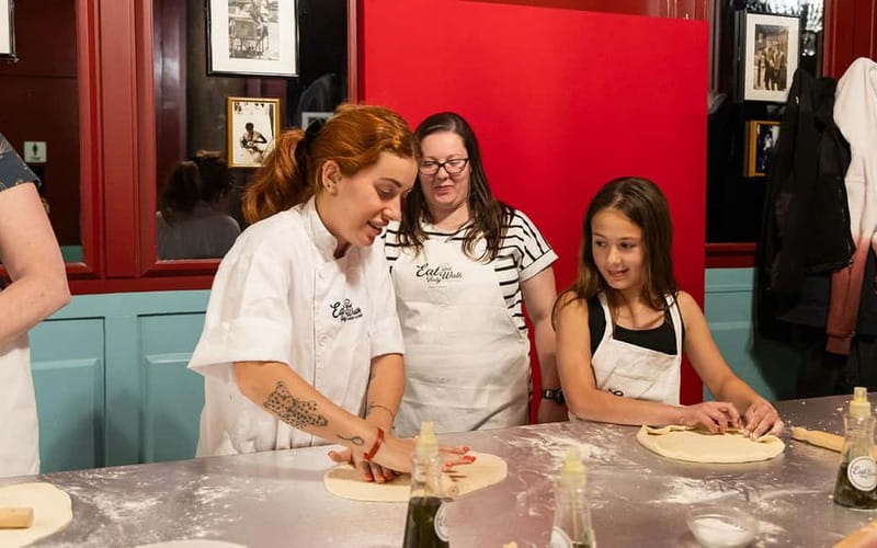 Rome: Pizza and Tiramisù Cooking Class with Glass of Wine - Why Families and First-Timers Fit Well