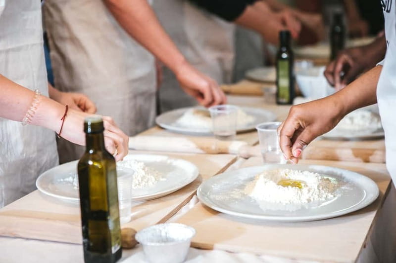 Rome: Pizza & Gelato Making Class with Wine & Limoncello - Timing, changes, and practical planning