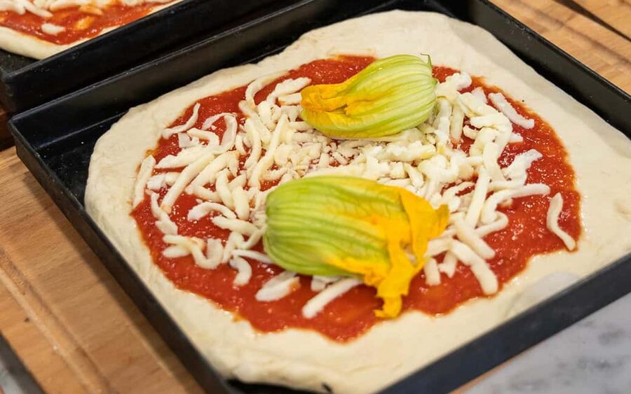 Rome: Pizza & Gelato Making Class with Wine & Limoncello - The chefs make the difference