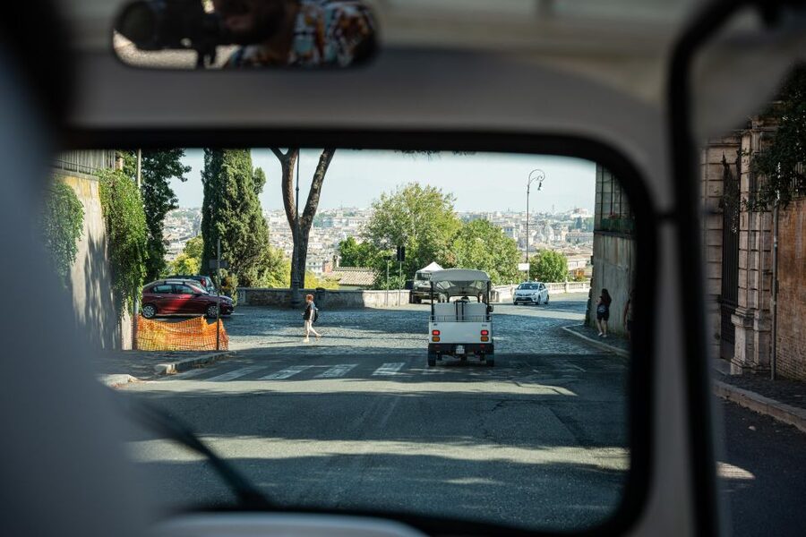 Rome: Private Tuk Tuk Tour with Hotel Pickup and Prosecco - What the private format adds