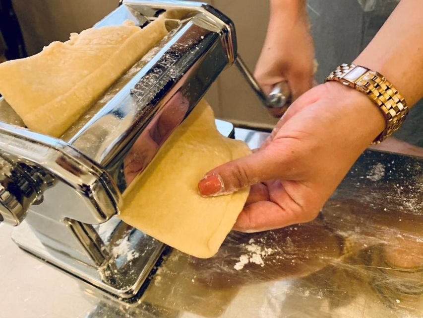 Rome: Roman Master Chef Cooking Class with Wine - Wine, limoncello, and the social rhythm