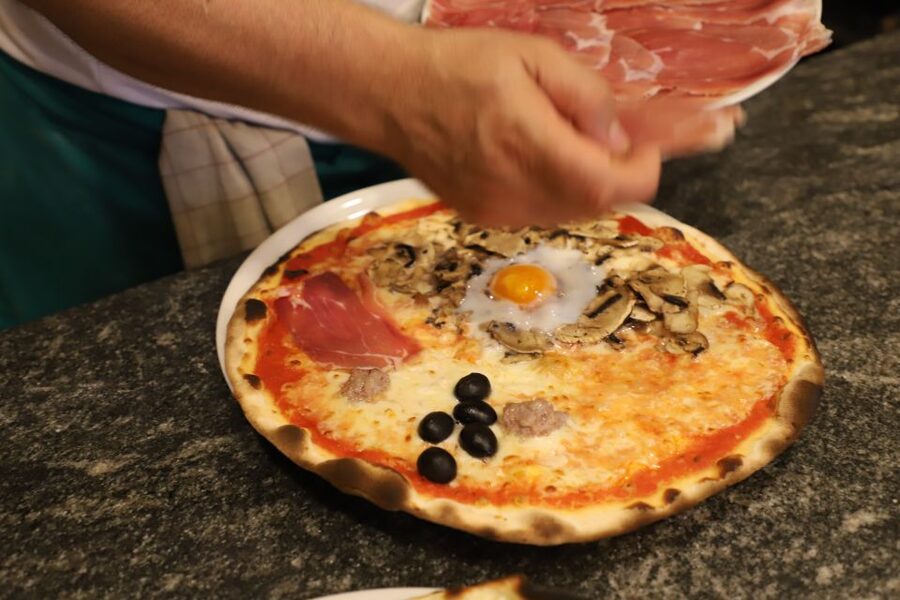 Rome: Trastevere Food and Wine Tasting Tour - Italian wine without the guesswork