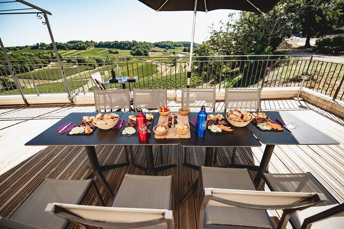 Saint-Emilion Electric Bike Day Tour with Wine Tastings & Lunch - Price, group size, and what you receive
