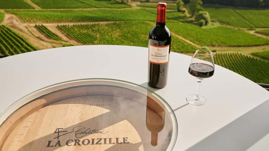 Saint-Émilion: Grand Cru Classé Winery Visit and Tasting - Language, access, and group size
