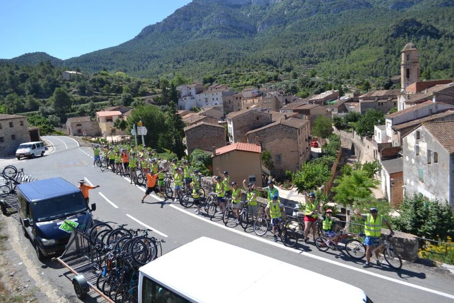 Salou: Easy Bike Tour with Wine Tasting - Key points at a glance