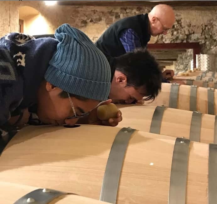 Salou: Priorat tasting Wine-Cellar Tour with hotel pickup - Leaving the coast for Priorat wine country