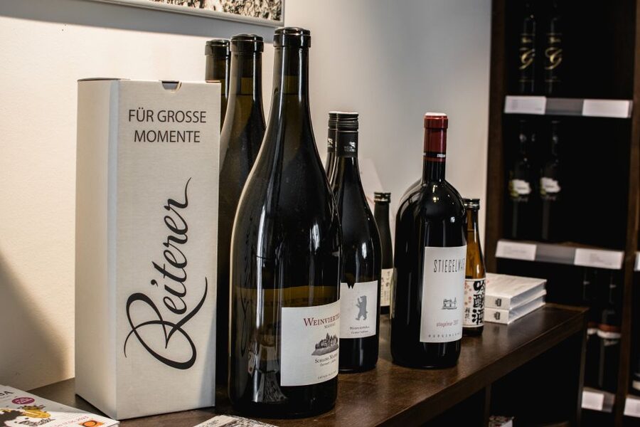 Salzburg: Guided Wine Tasting in a Hidden Wine Bar - Choosing the 90-minute premium option