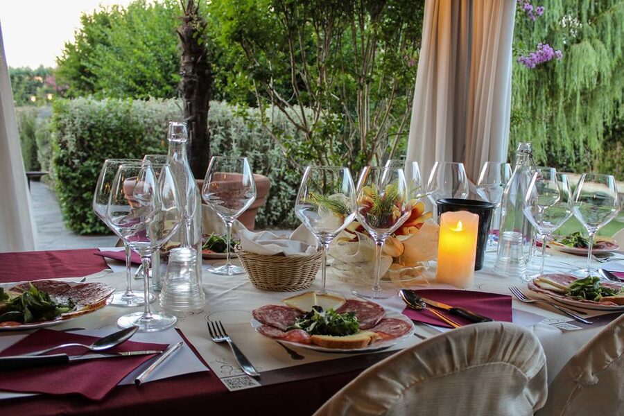 San Gimignano: Lunch or Dinner at a Winery with Wine Tasting - The food pairing is the real value