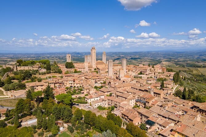 San Gimignano, Siena, Monteriggioni, Chianti Day Trip with Lunch & Wine Tasting - San Gimignano, Tuscany’s tower town