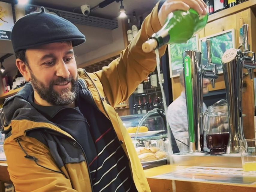 San Sebastian: Market, Pintxos and Wine Tasting Tour - The market sets the table