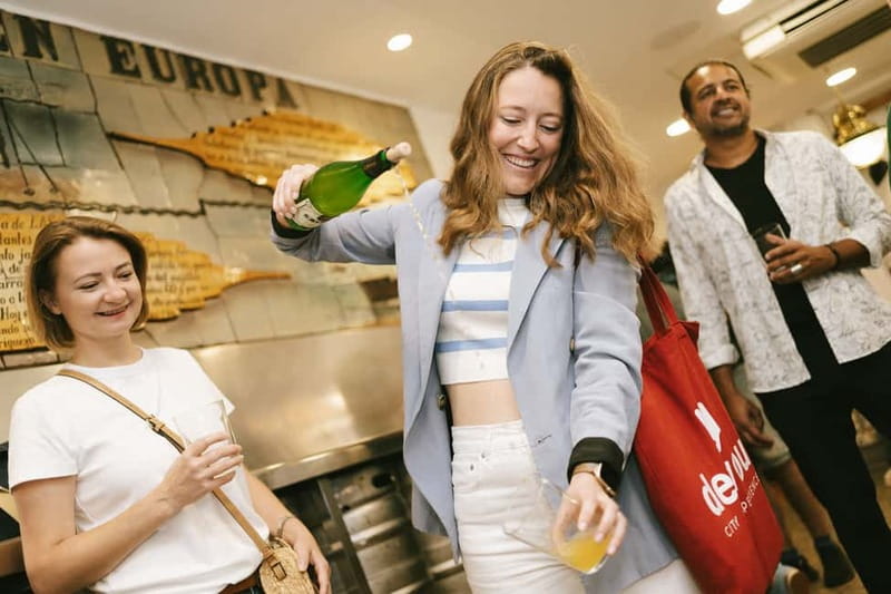 San Sebastian: Pintxos and Wine Tour - Why a guided pintxos night helps in San Sebastian