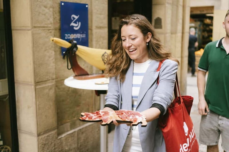 San Sebastian: Pintxos and Wine Tour - Gandarias for grilled steak and Navarra wine