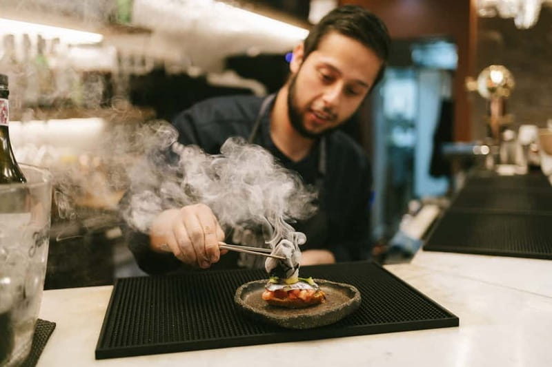 San Sebastian: Pintxos and Wine Tour - Starting beside Goikoa Palace