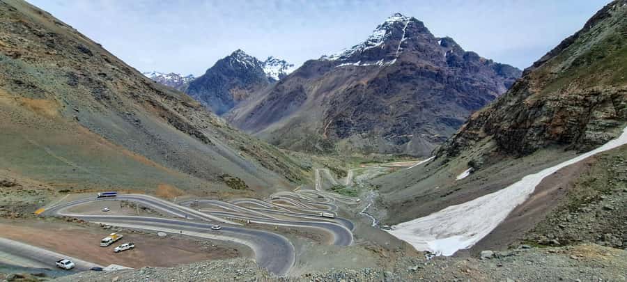 Santiago: Inca Lagoon Tour with Local Vineyard and Tasting - Laguna del Inca, the day’s main reward