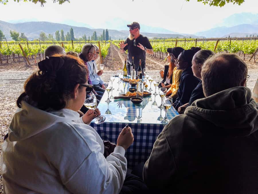 Santiago: Inca Lagoon Tour with Local Vineyard and Tasting - What to bring for this 10-hour outing