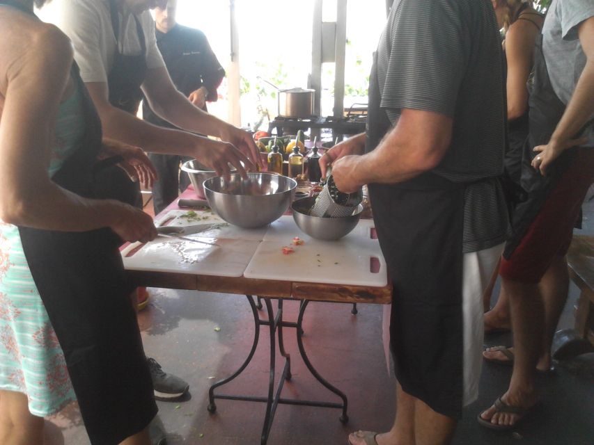Santorini Cooking Class with Wine Tasting & Lunch - The guides make a practical difference