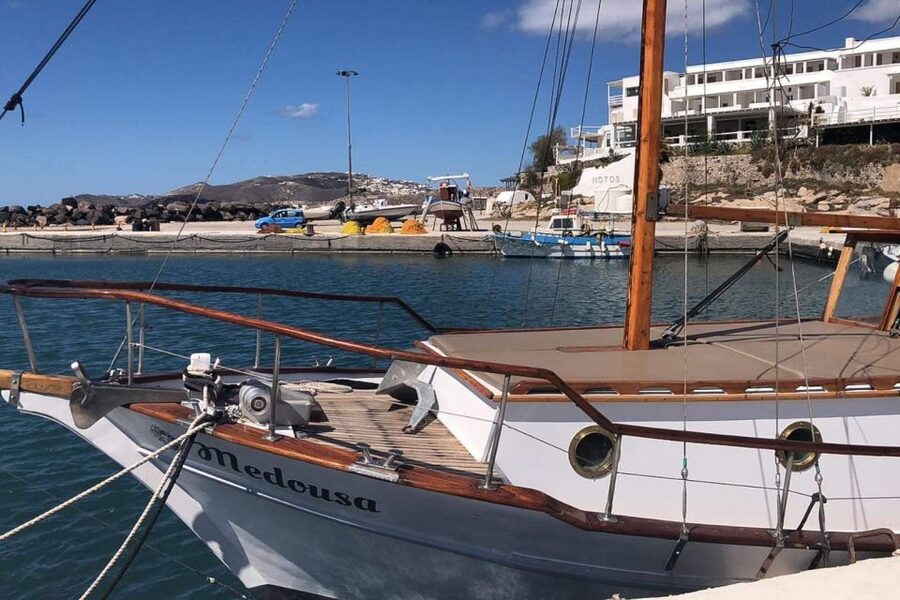 Santorini: Traditional Wooden Boat Tour with Meal and Wine - Ammoudi Bay and the sunset option