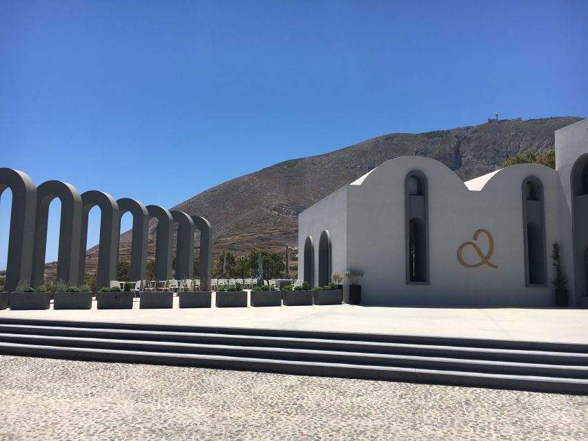 Santorini: Wine Tasting Tour & Sunset Viewing - The minivan and small-group advantage