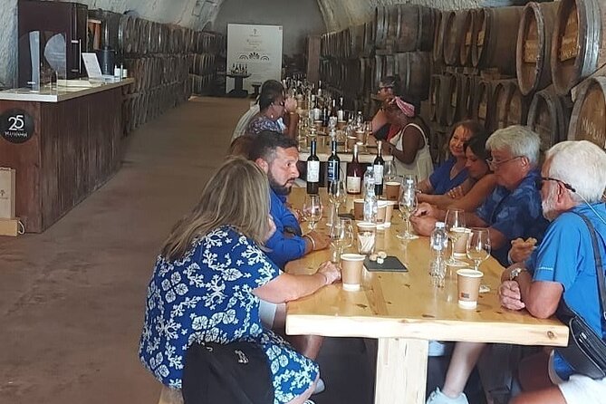 Santorini: Wine Tour with Sunset in Oia - Pickup, timing, and the small logistical catches