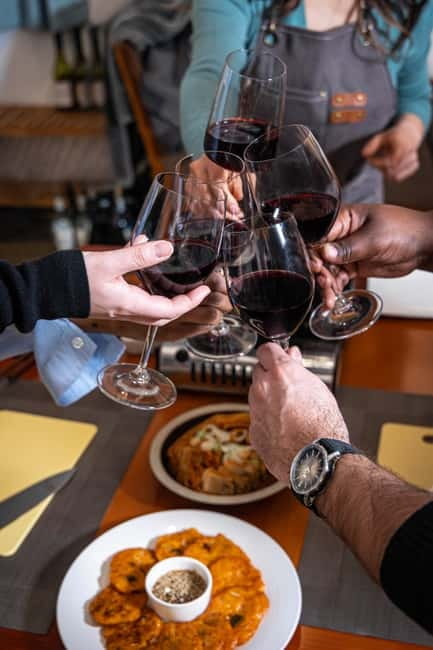 Seoul: Kimchi Dishes Cooking Class with Wine Pairing - Why this kimchi class feels different