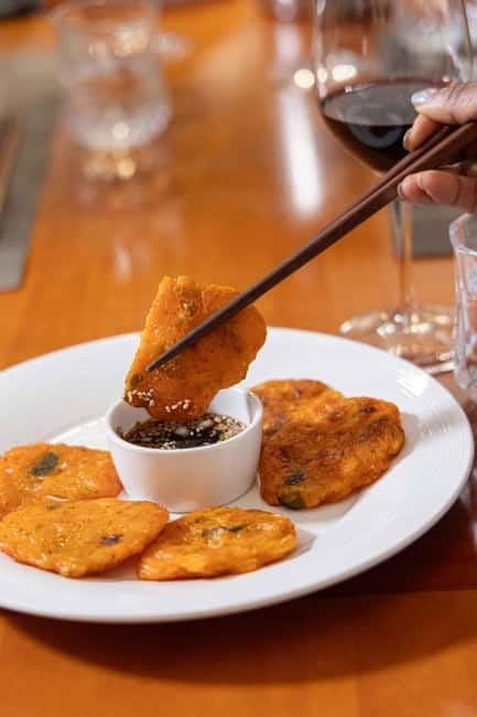 Seoul: Kimchi Dishes Cooking Class with Wine Pairing - A two-hour plan near Gyeongbokgung