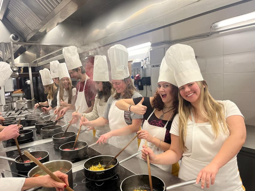 Siena: Pasta and Tiramisu Cooking Class with Wine - Key points at a glance