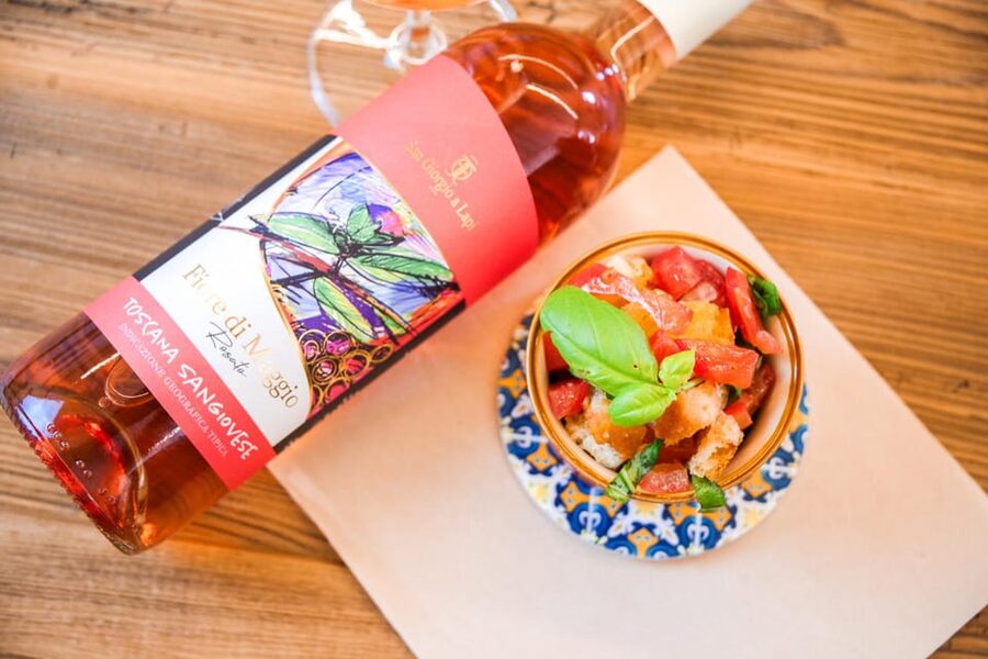 Siena: winery tour, wine tasting and lunch - Wine tasting with a Tuscan lunch