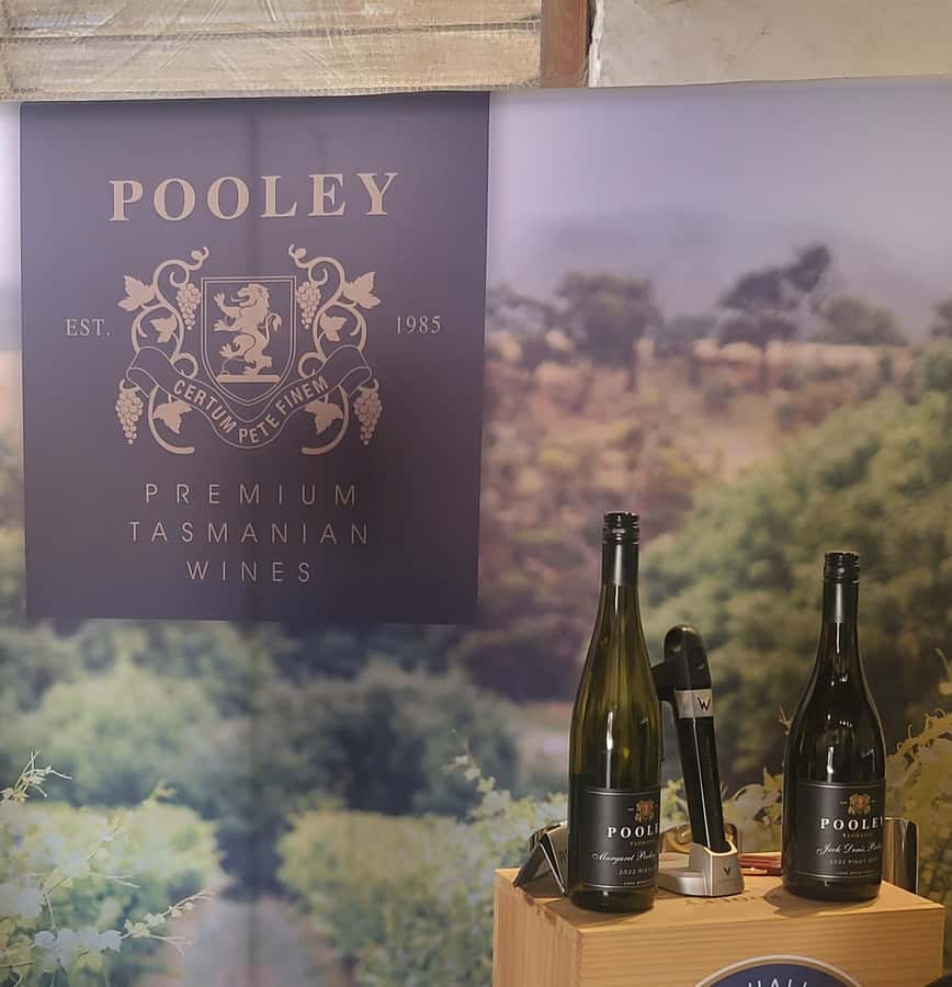 Signature Wine Tour - Hobart & SE Tasmania - Why Ross matters between the cellar doors
