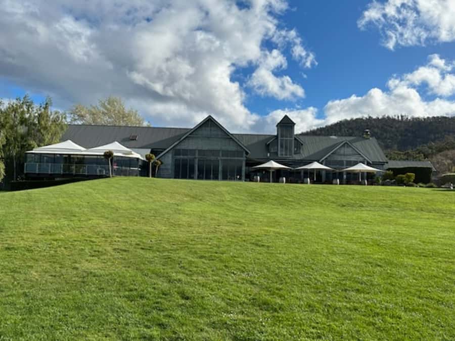 Signature Wine Tour - Hobart & SE Tasmania - Starting in Hobart with a small group