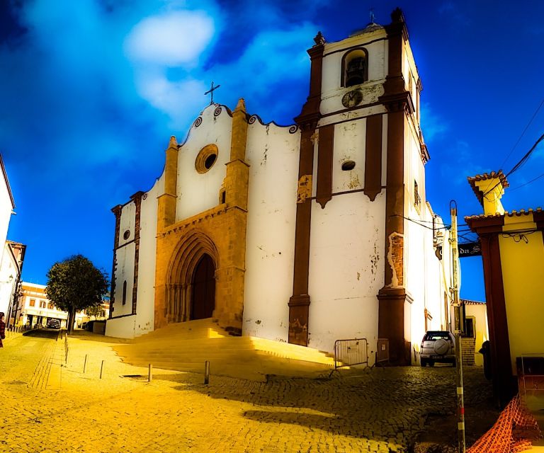 Silves, Caldas and Monchique Wine Tasting: Full Day Tour - Monchique village and a useful lunch break