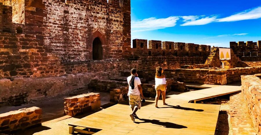 Silves, Caldas and Monchique Wine Tasting: Full Day Tour - Caldas de Monchique, where the hills turn green