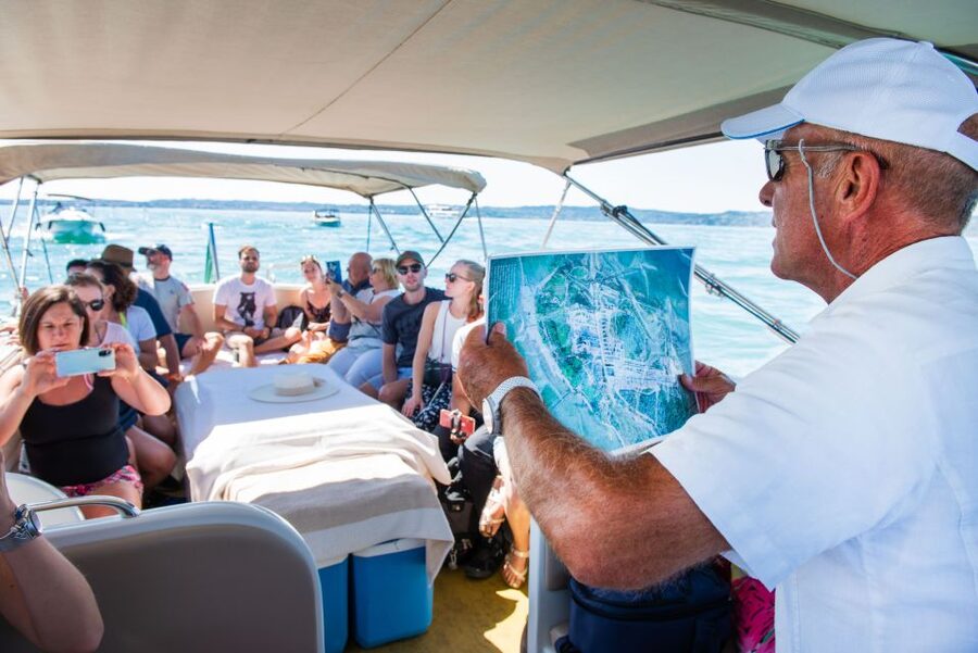 Sirmione: Scenic Afternoon Boat Cruise with Prosecco & Snack - Gardone Riviera and the return route