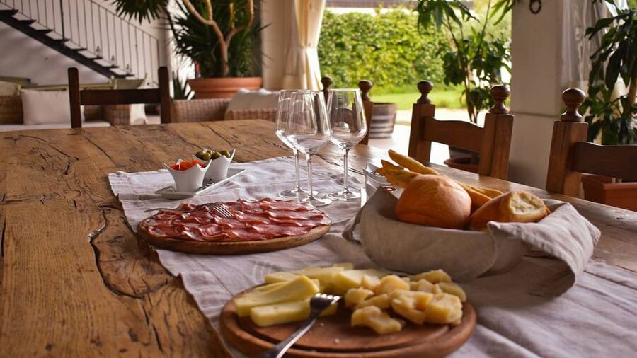 Sirmione: Vineyard Tour with Lugana Wines and Local Tastings - The guides make the difference